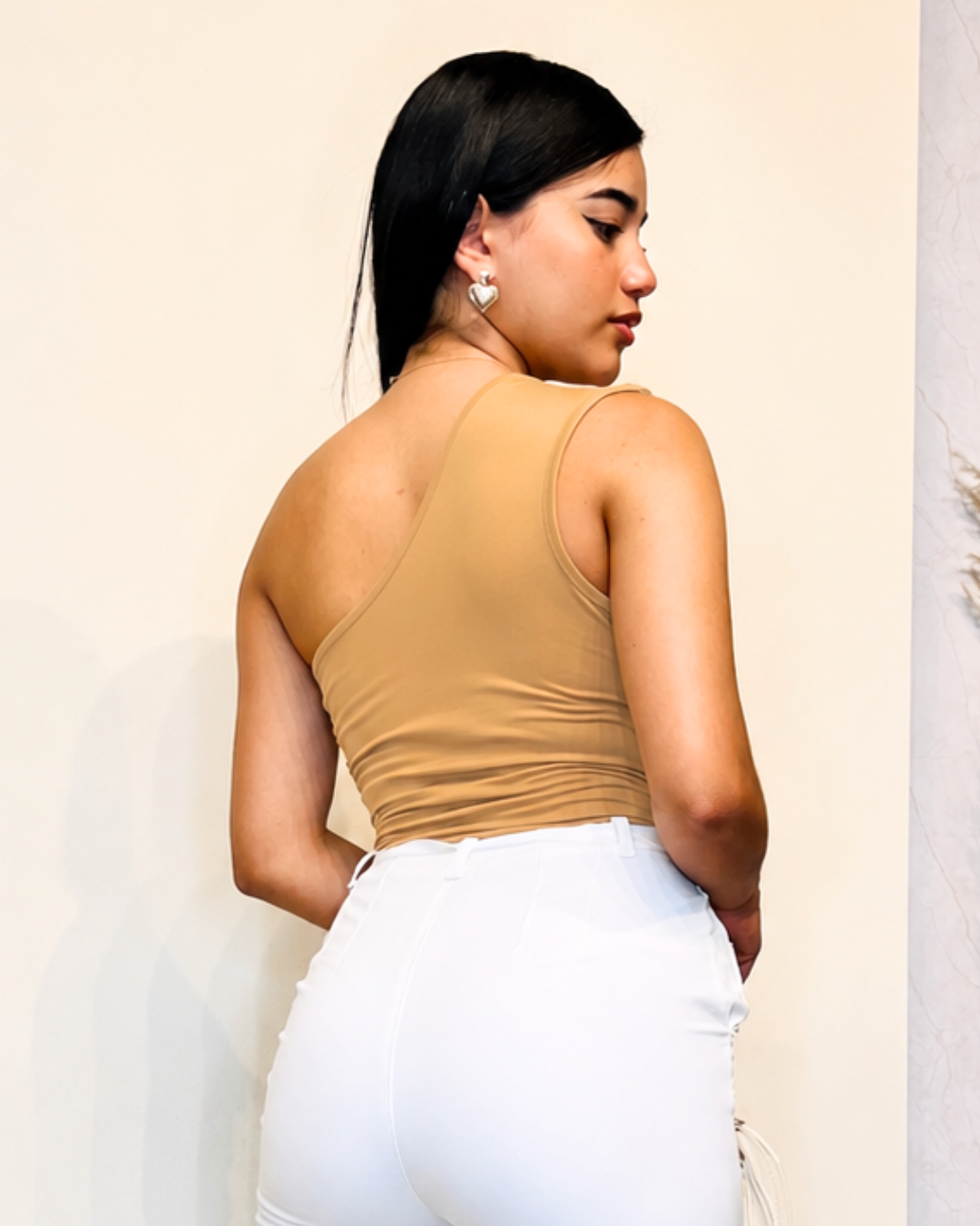 Body Isis Camel