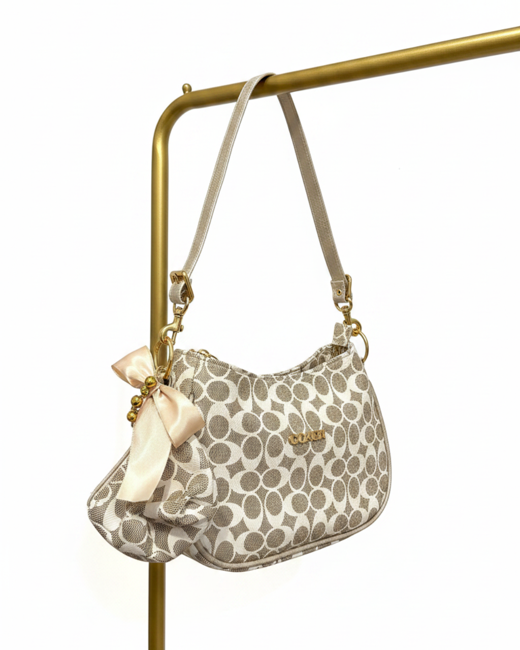 Bolso Shoulder Bag Monograma beige – Cuero Sintético
