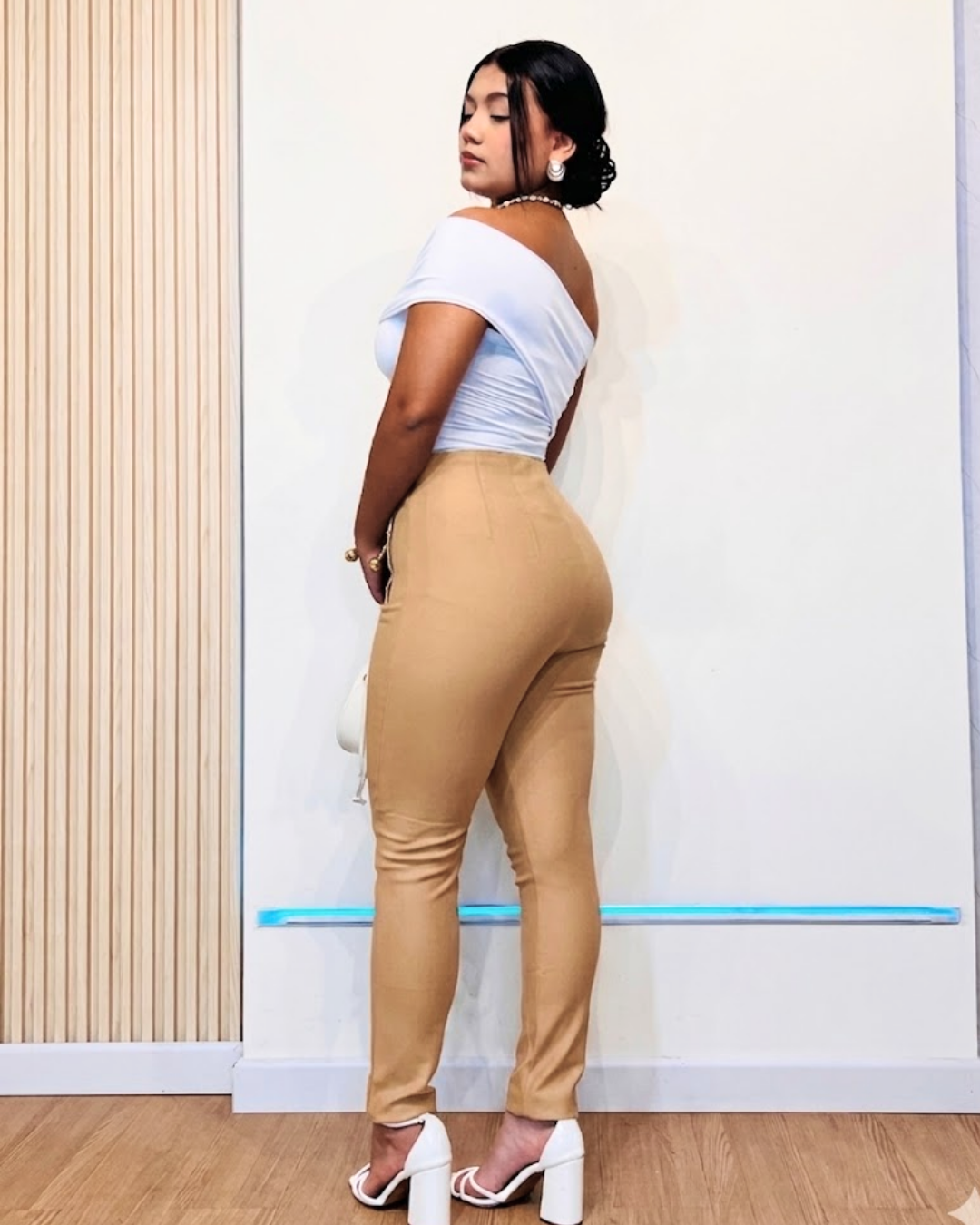 Pantalón Elena Camel
